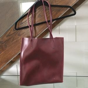 Burgundy shoulder bag